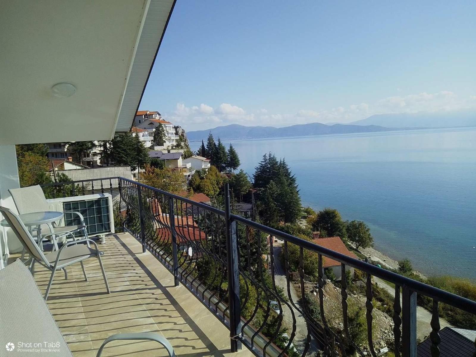 Royal View Apartments Струга Экстерьер фото