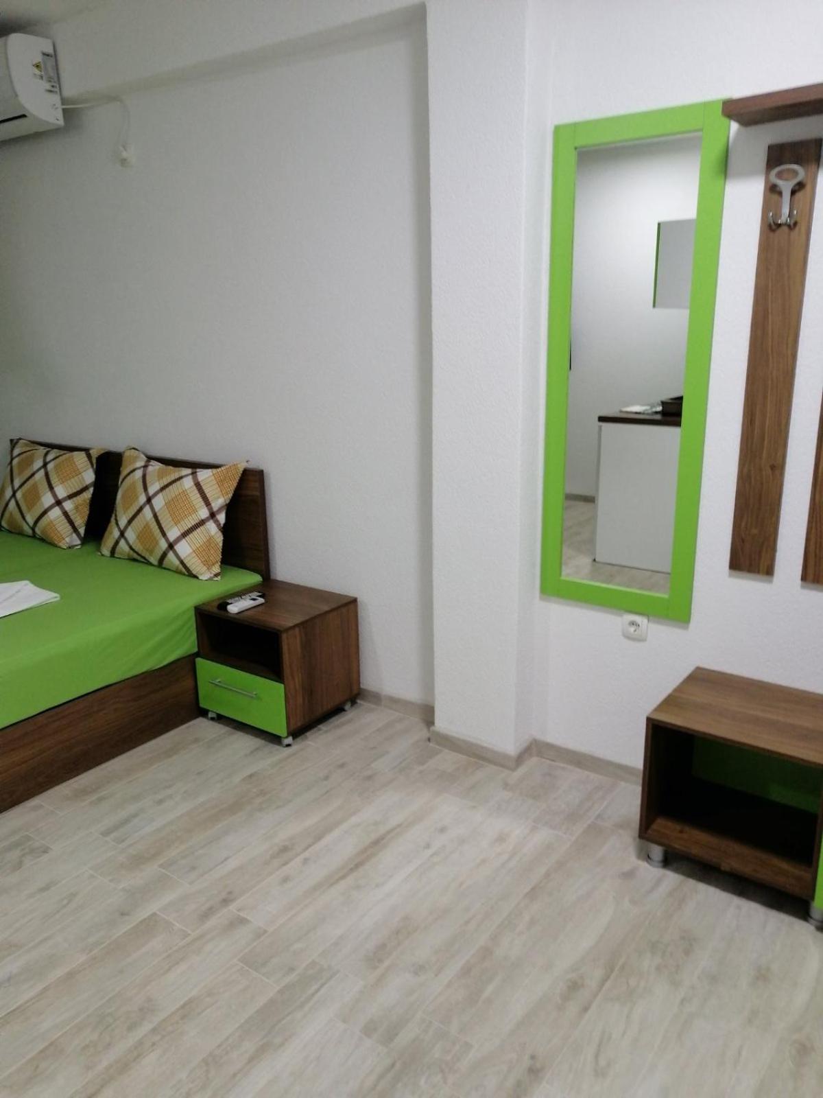 Royal View Apartments Струга Экстерьер фото